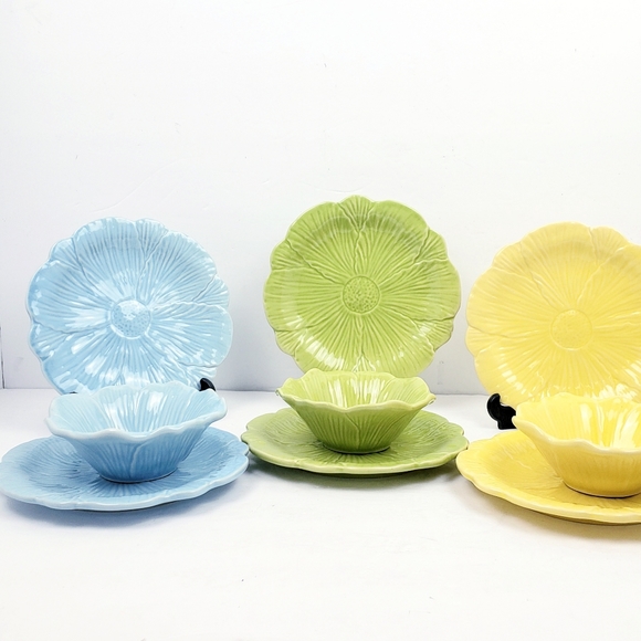 Unknown Other - Ceramic Flower Plate And Bowls